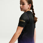 Barcelona 2026/27 away kids jersey - sleeve detail on model