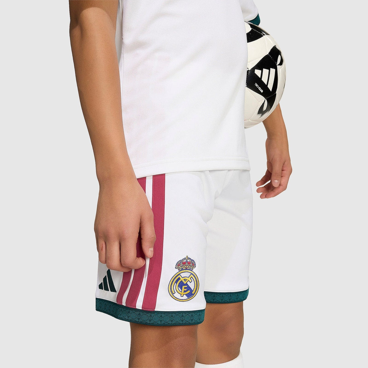 Real Madrid 26/27 Home Kids Kit — View 4