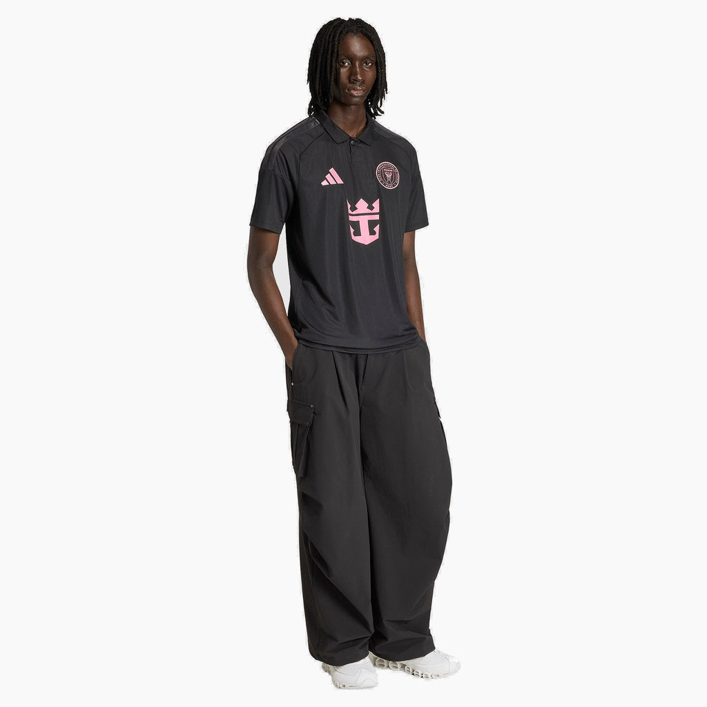 Inter miami 2026/27 away jersey - full fit on model