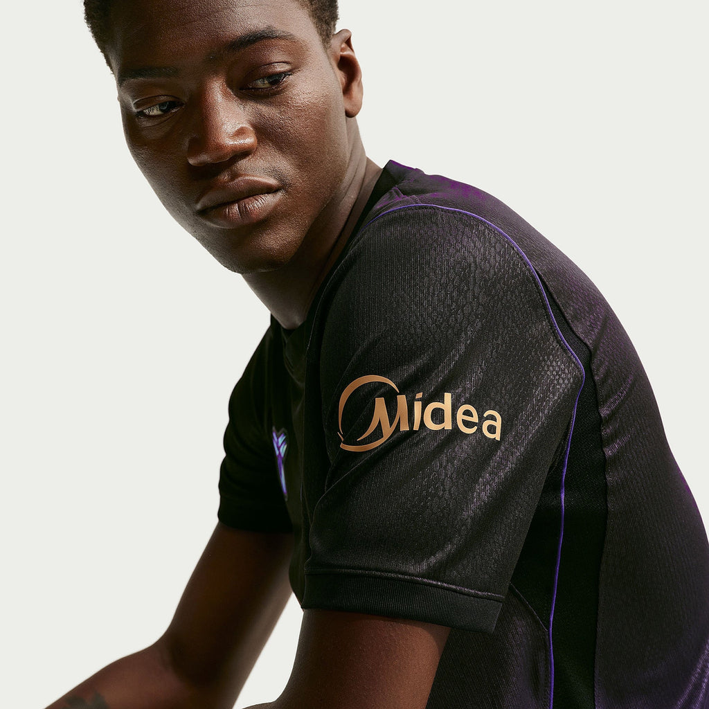 Barcelona away jersey 2026/27 Raphinha - sleeve detail