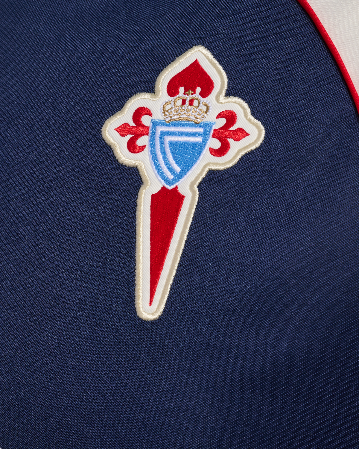 Celta Vigo 2026/27 Away Jersey - club crest detail