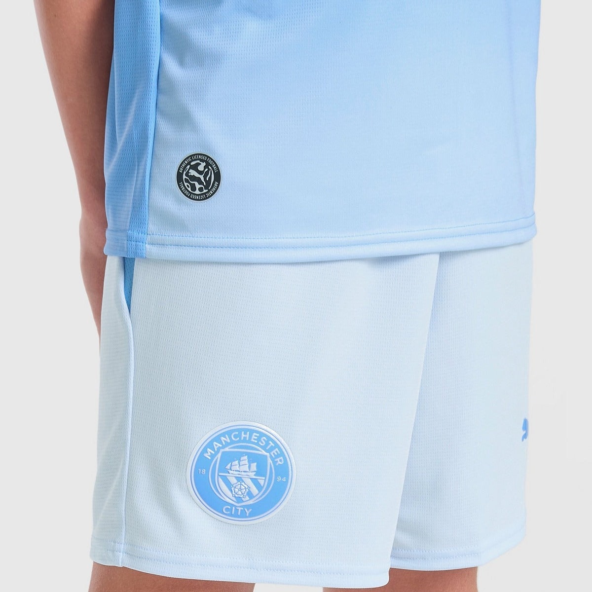 Manchester City 2026/27 Home Kids Kit — product view 6