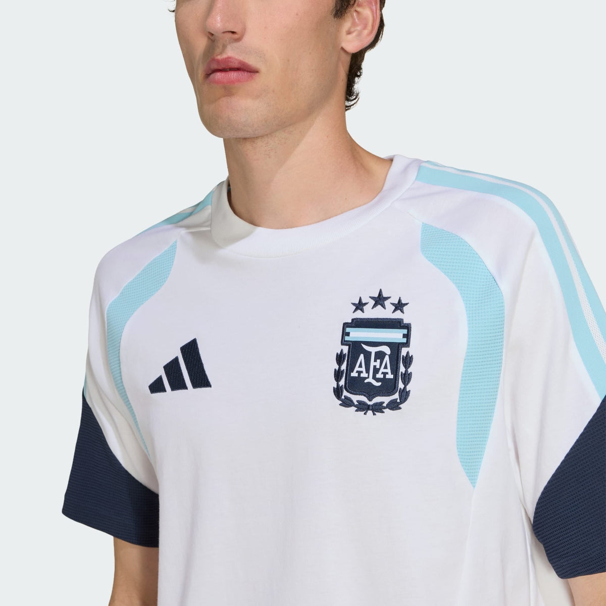 Tracksuit 2026/27 — View 4