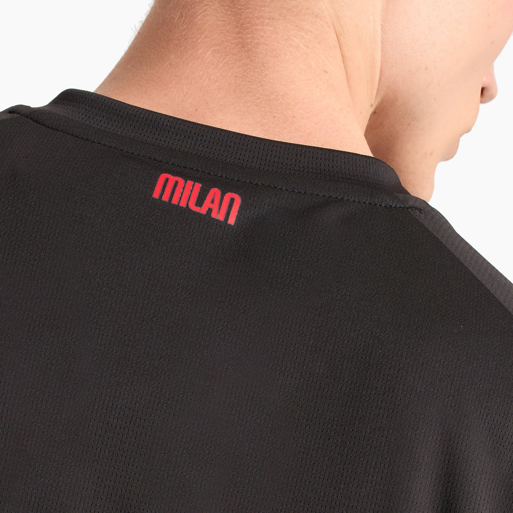 AC Milan 2025/26 Home soccer jersey - back neckline detail on model