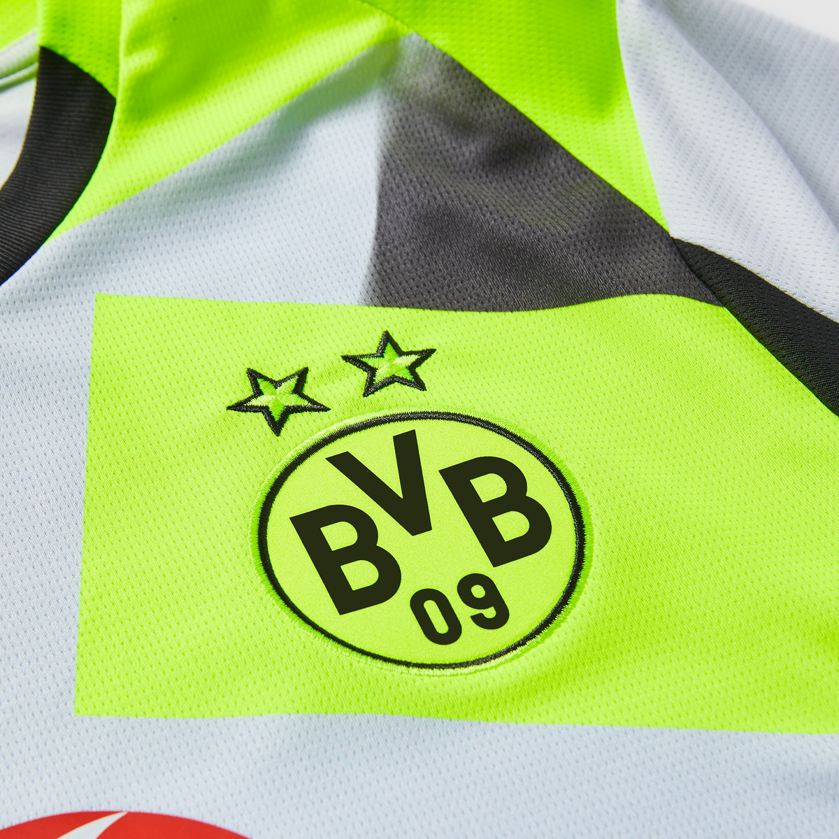 Borussia Dortmund 2025/26 Away soccer jersey - crest detail