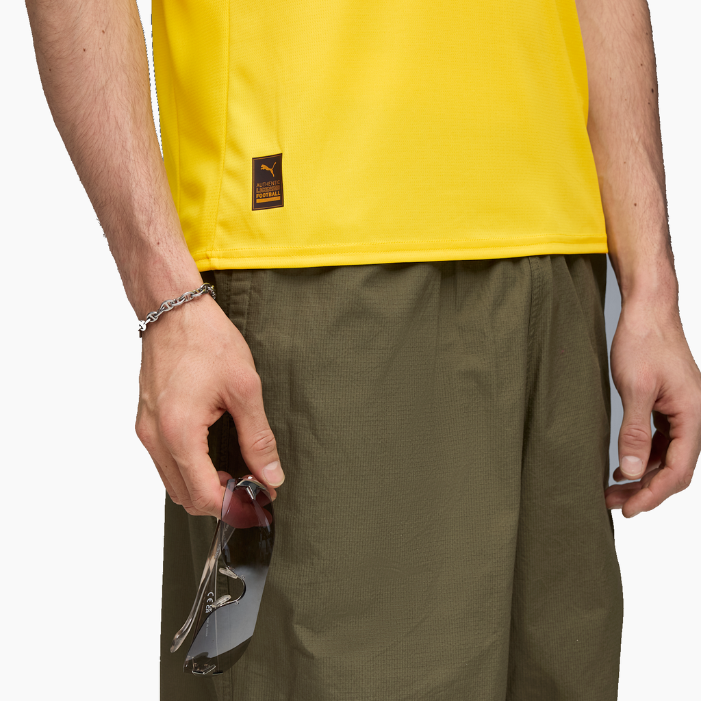 Borussia Dortmund 2025/26 Home soccer jersey - hem detail on model