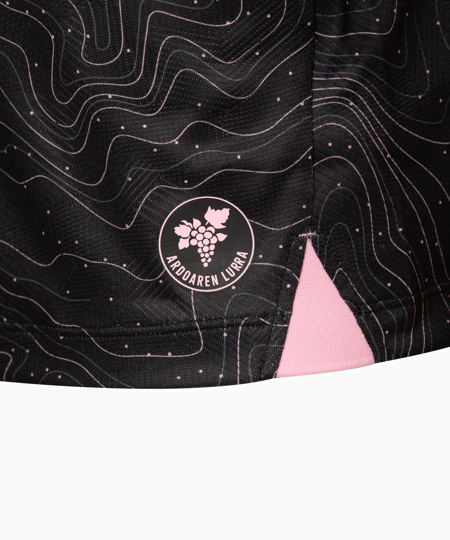 Deportivo Alaves 2026/27 Away soccer jersey - hem label detail
