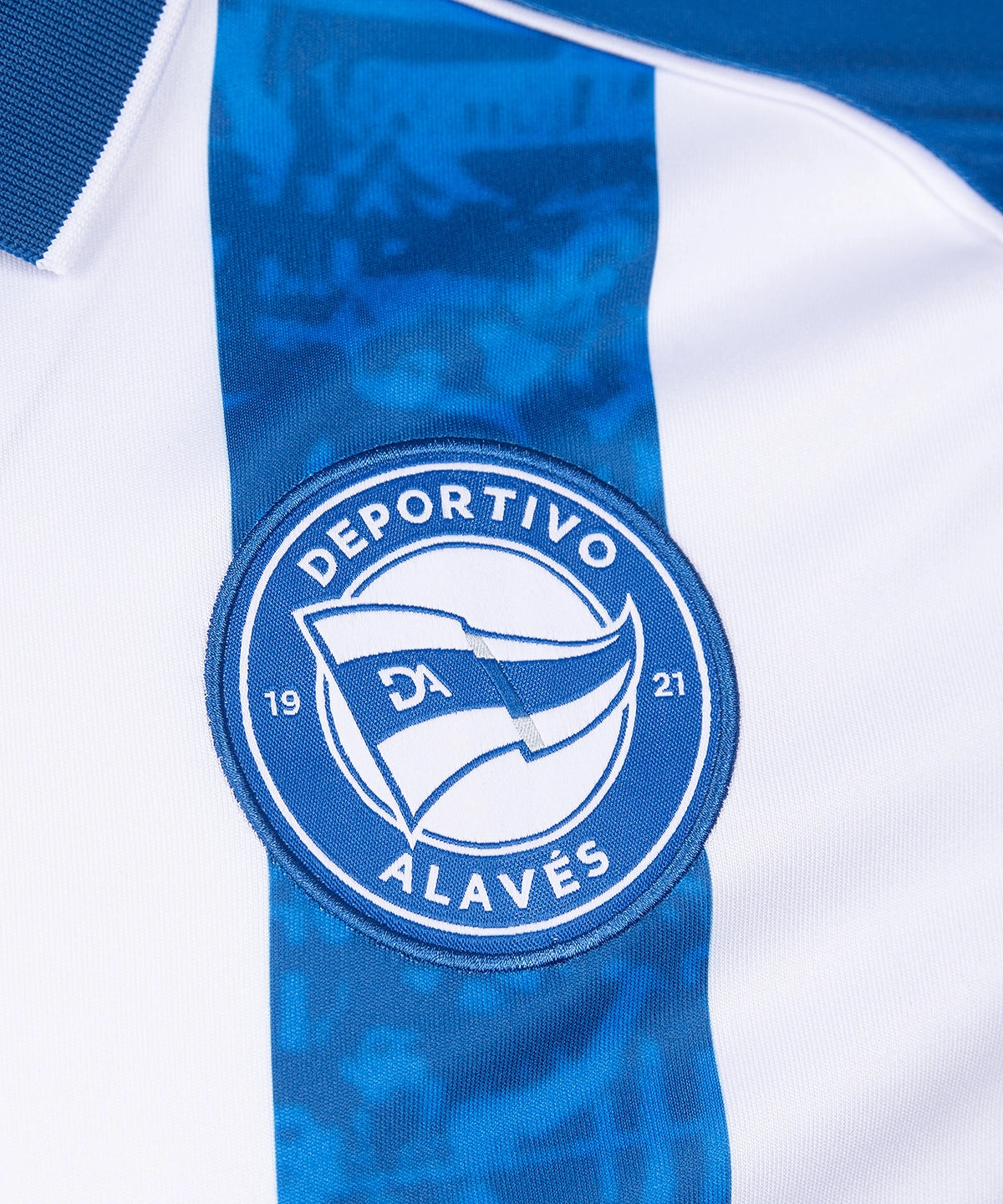 Deportivo Alaves 2026/27 Home soccer jersey - crest detail
