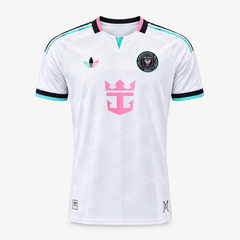 Tercera equipación