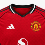 Manchester United 2025/26 Home Player Jersey - collar and chest detail
