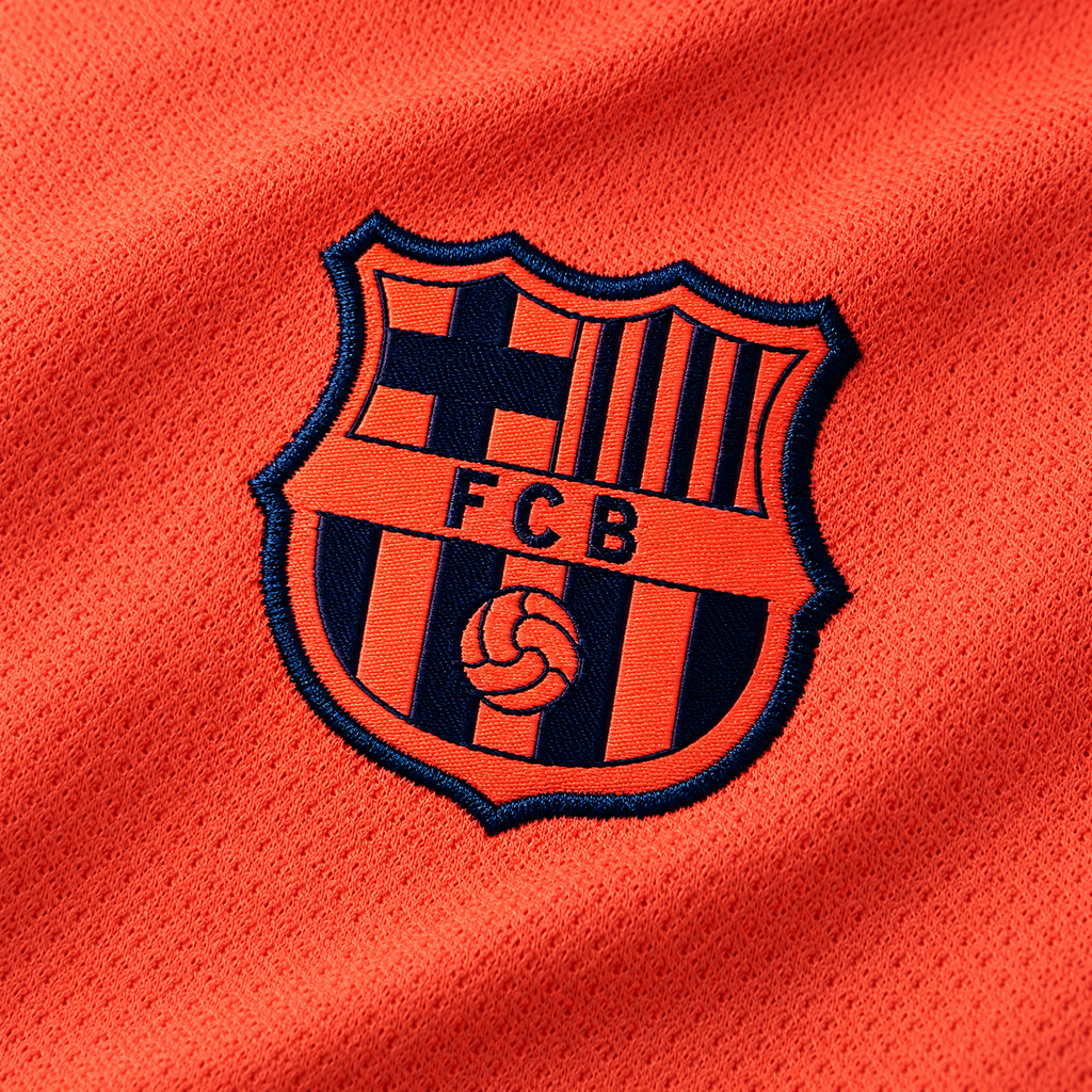 Barcelona 2025/26 Third Long Sleeve Jersey — crest detail