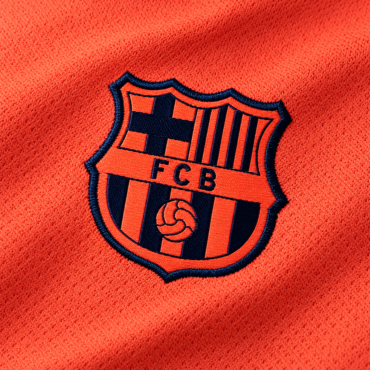 Barcelona 2025/26 Third Long Sleeve Jersey — crest detail