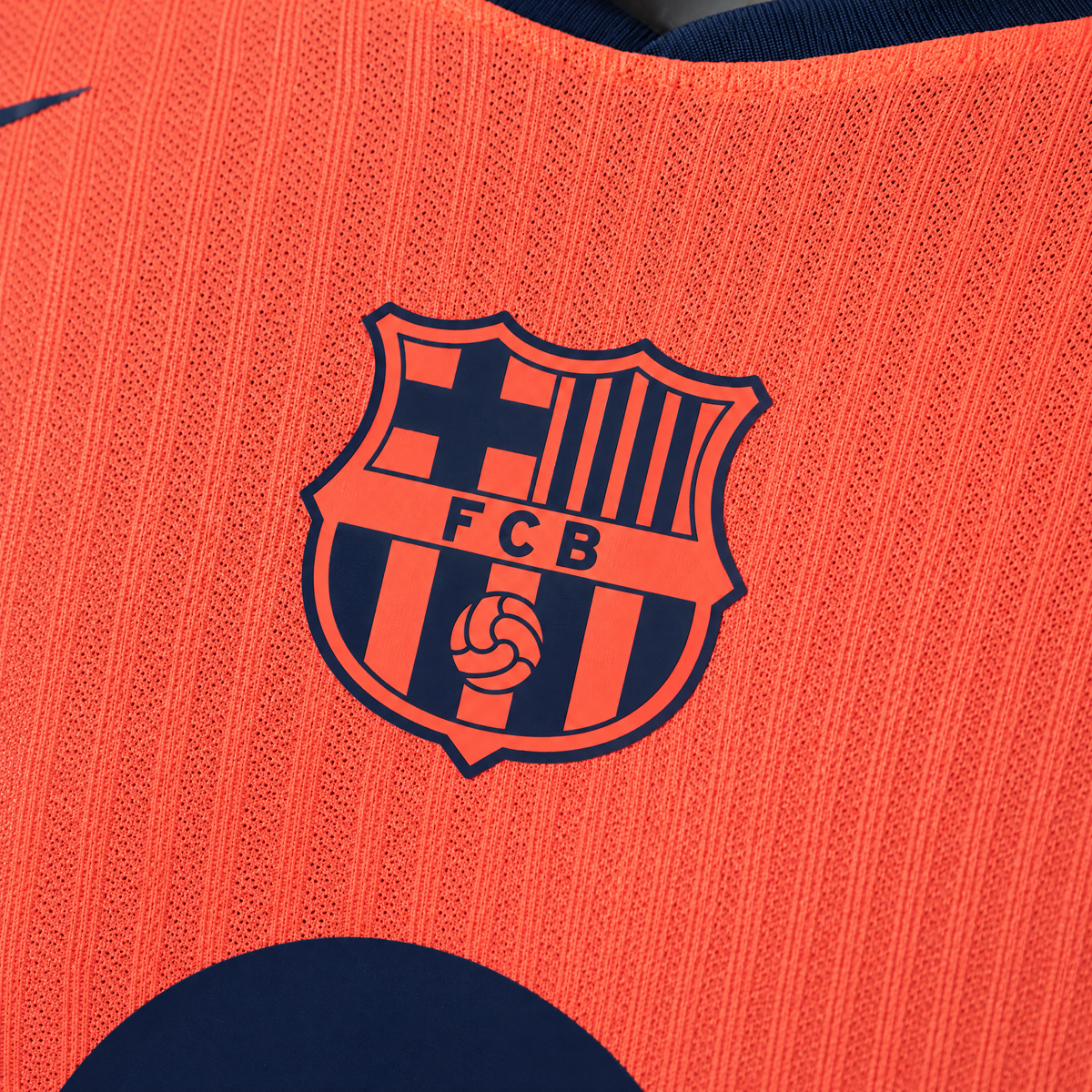 Barcelona 2025/26 Third Player Long Sleeve Jersey — crest detail