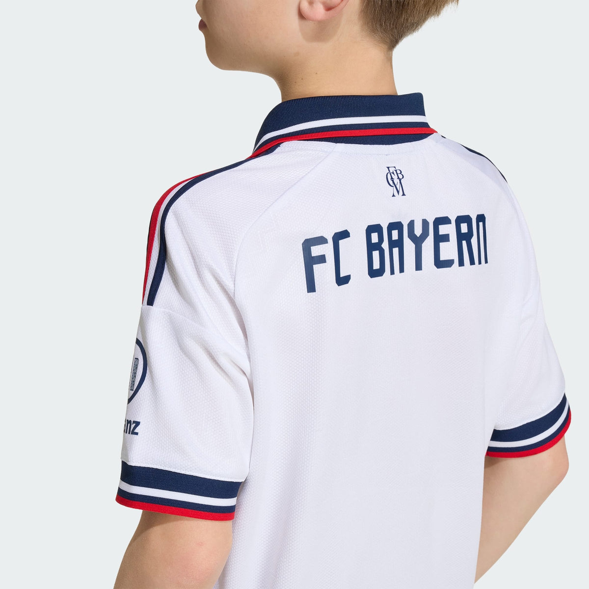 Bayern Munich 2026/27 Away Kids Kit — product view 4