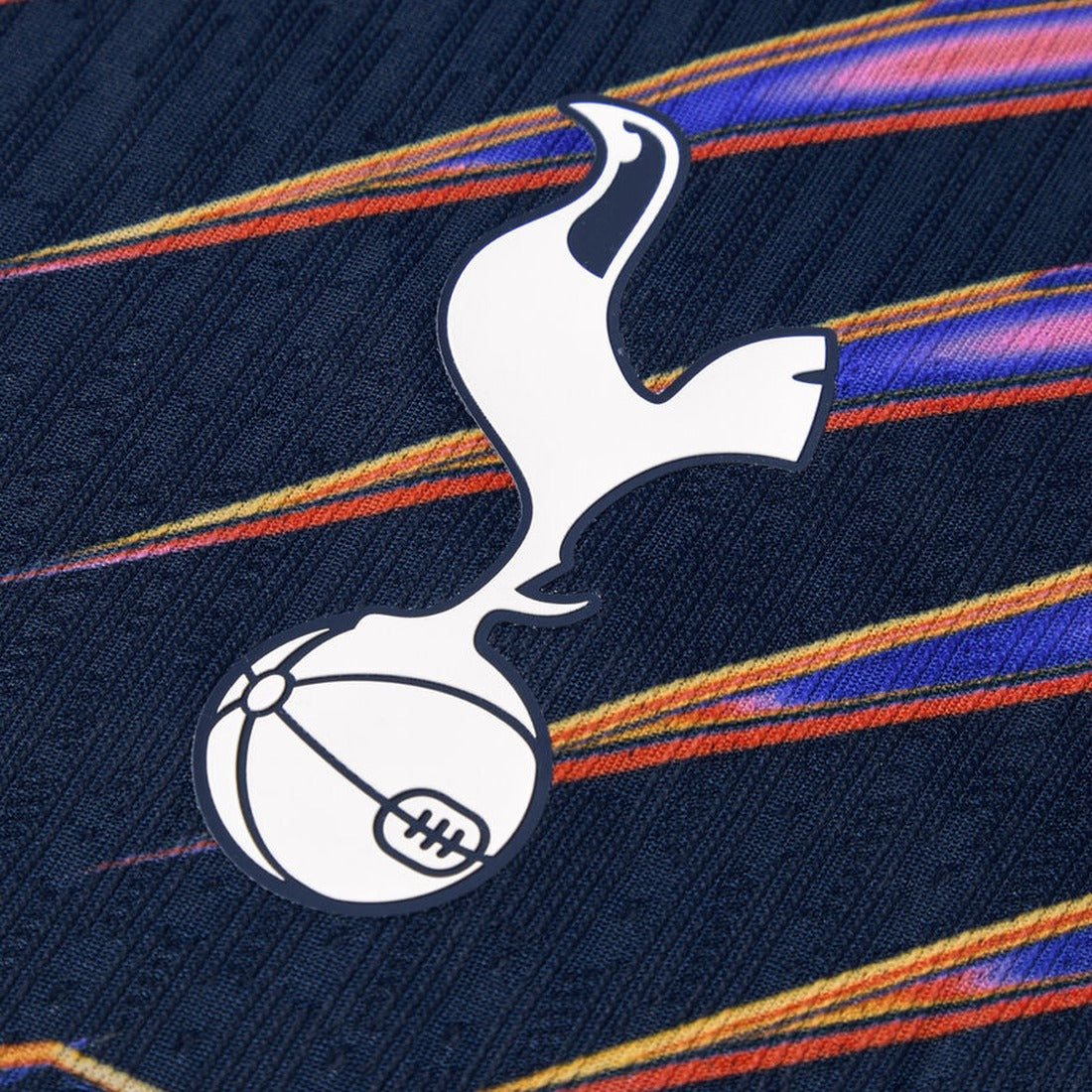 Tottenham Hotspur 2026/27 Away Player Jersey - crest detail