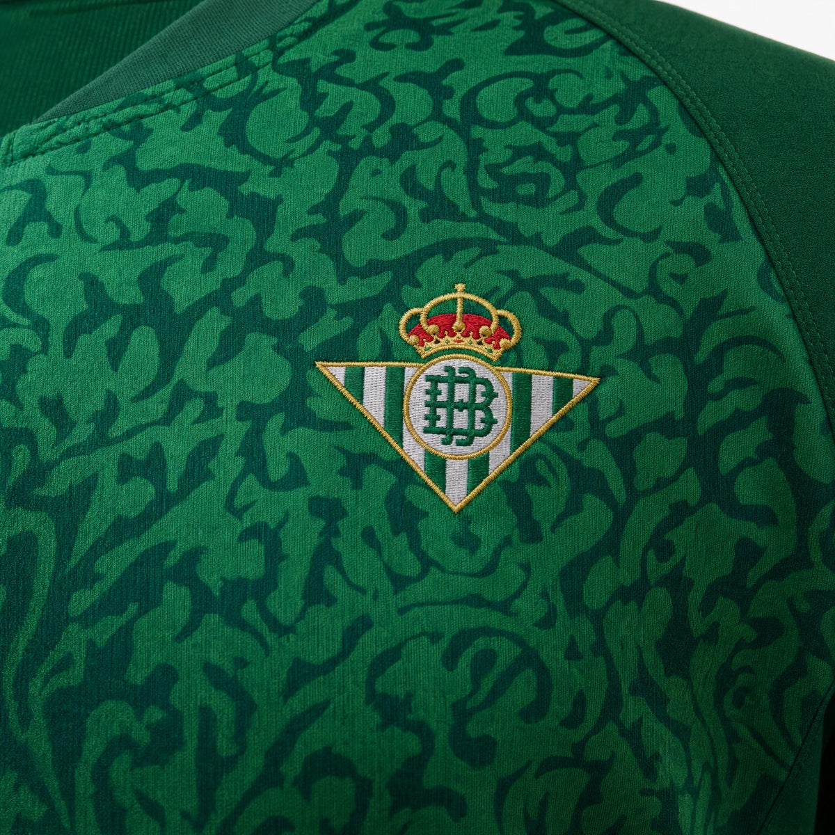 Real Betis 2026/27 Away Jersey - Crest and fabric detail