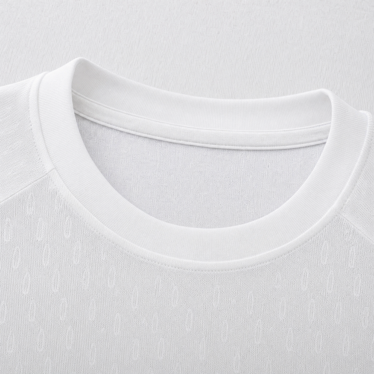Chivas Guadalajara 2026/27 away player long sleeve jersey - white round collar detail