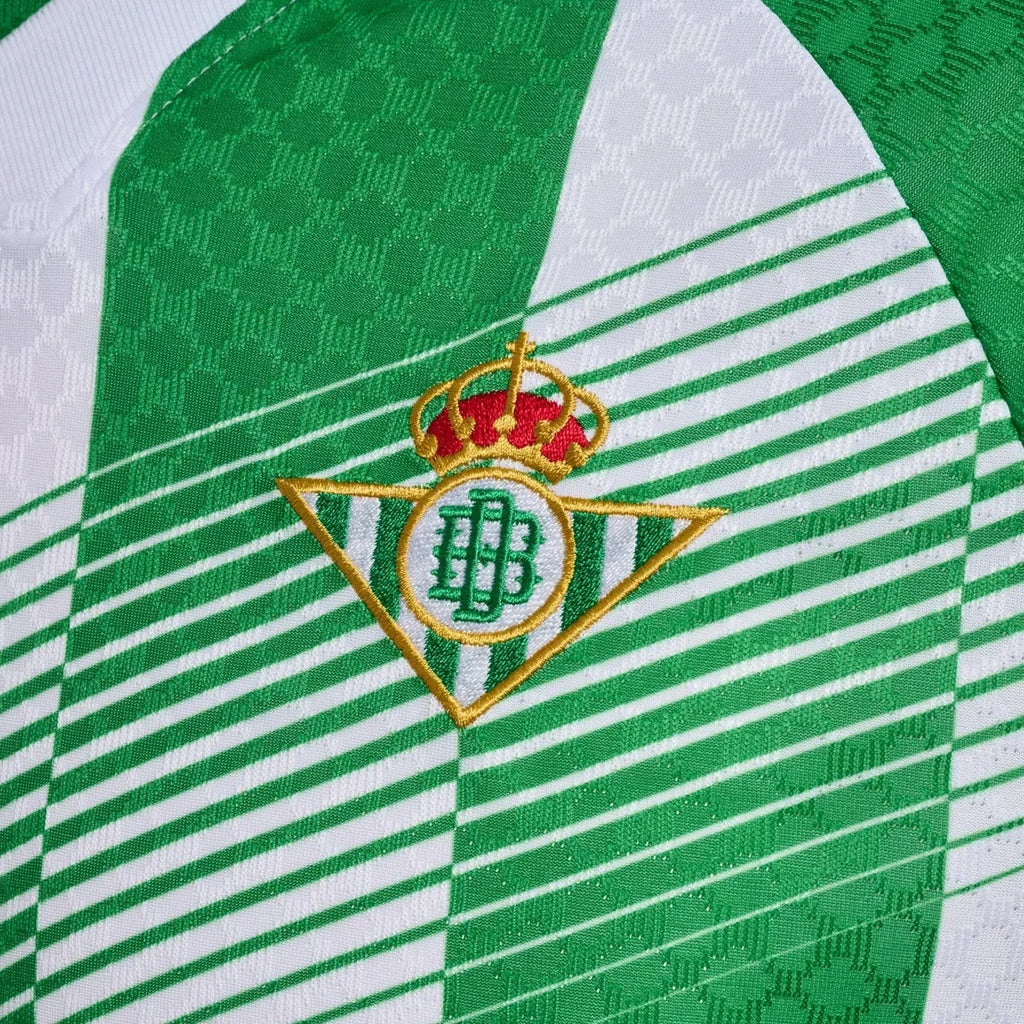 Real Betis 2026/27 Home Long Sleeve Jersey - Crest and fabric detail